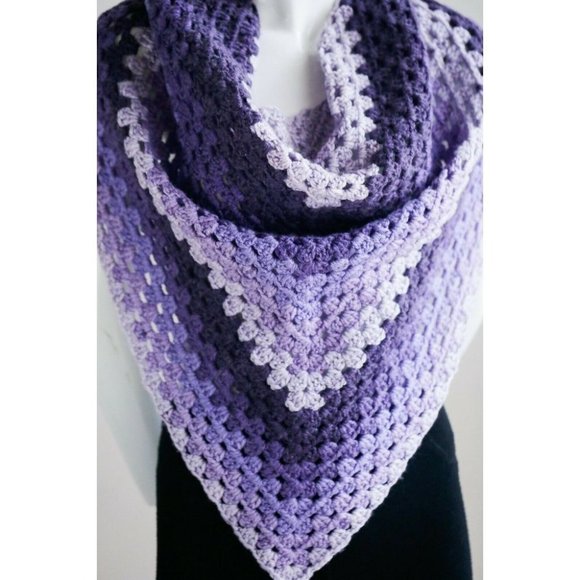 Vintage Hand knit Crochet Two Tone Lavender Purple Triangular Shawl Scarf - Picture 3 of 6